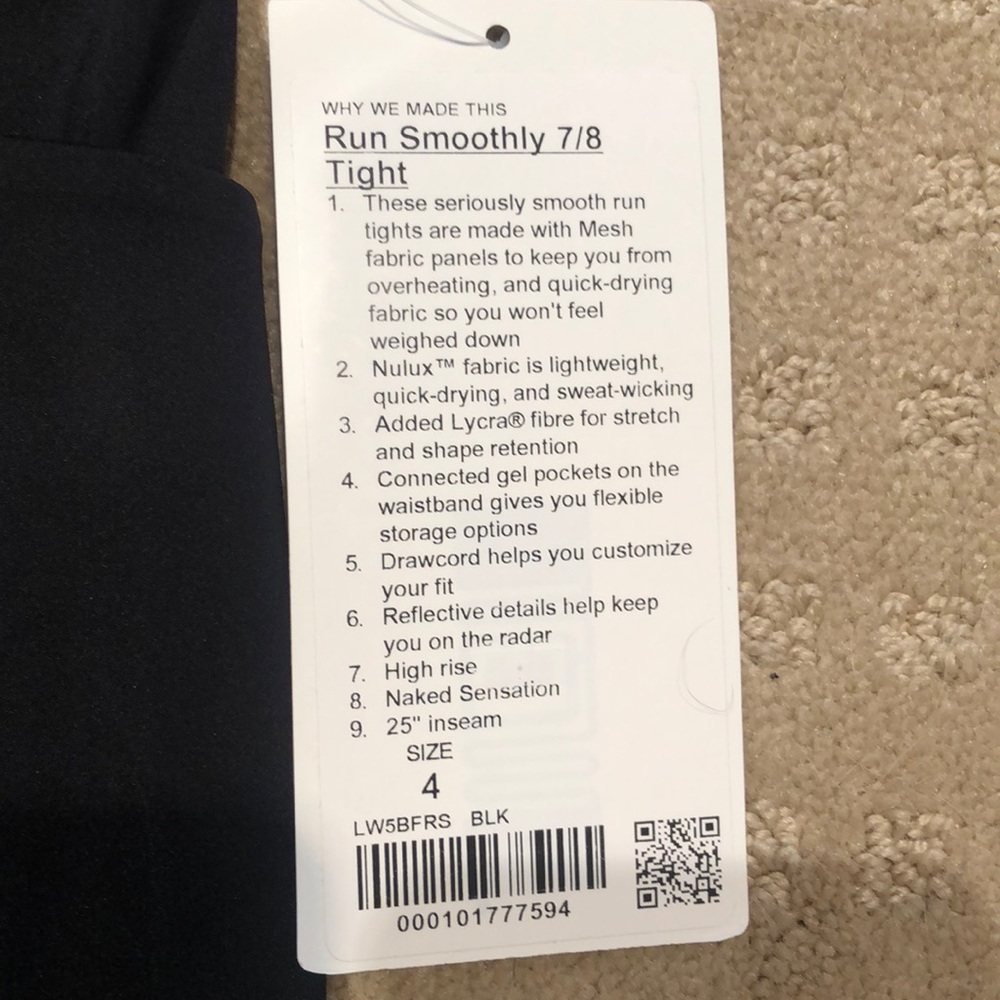 Lululemon Run Smoothly 7/8 Tight, Size 4